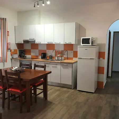 Apartment Zesty Orange By Ithouse